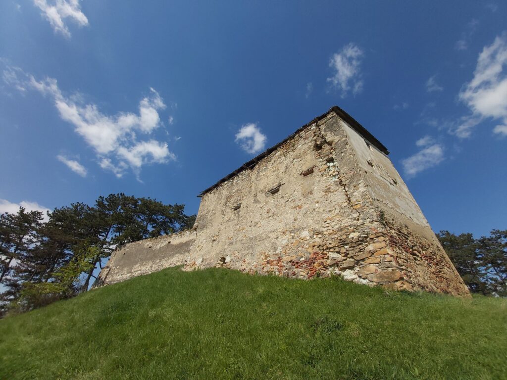 Cetatea taraneasca Jimbor Brasov Transylvania in Ruins