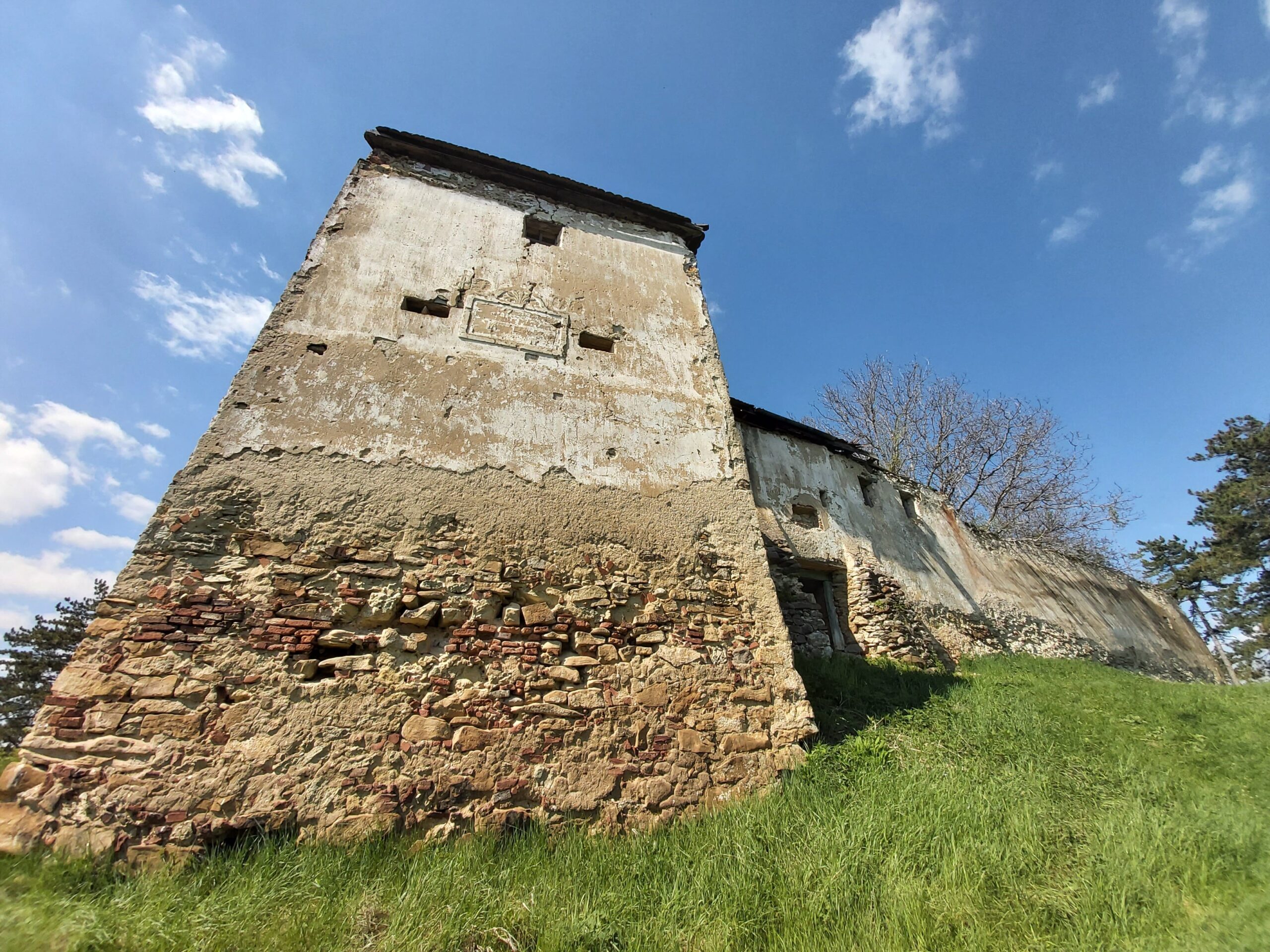 Cetatea taraneasca Jimbor Brasov Transylvania in Ruins