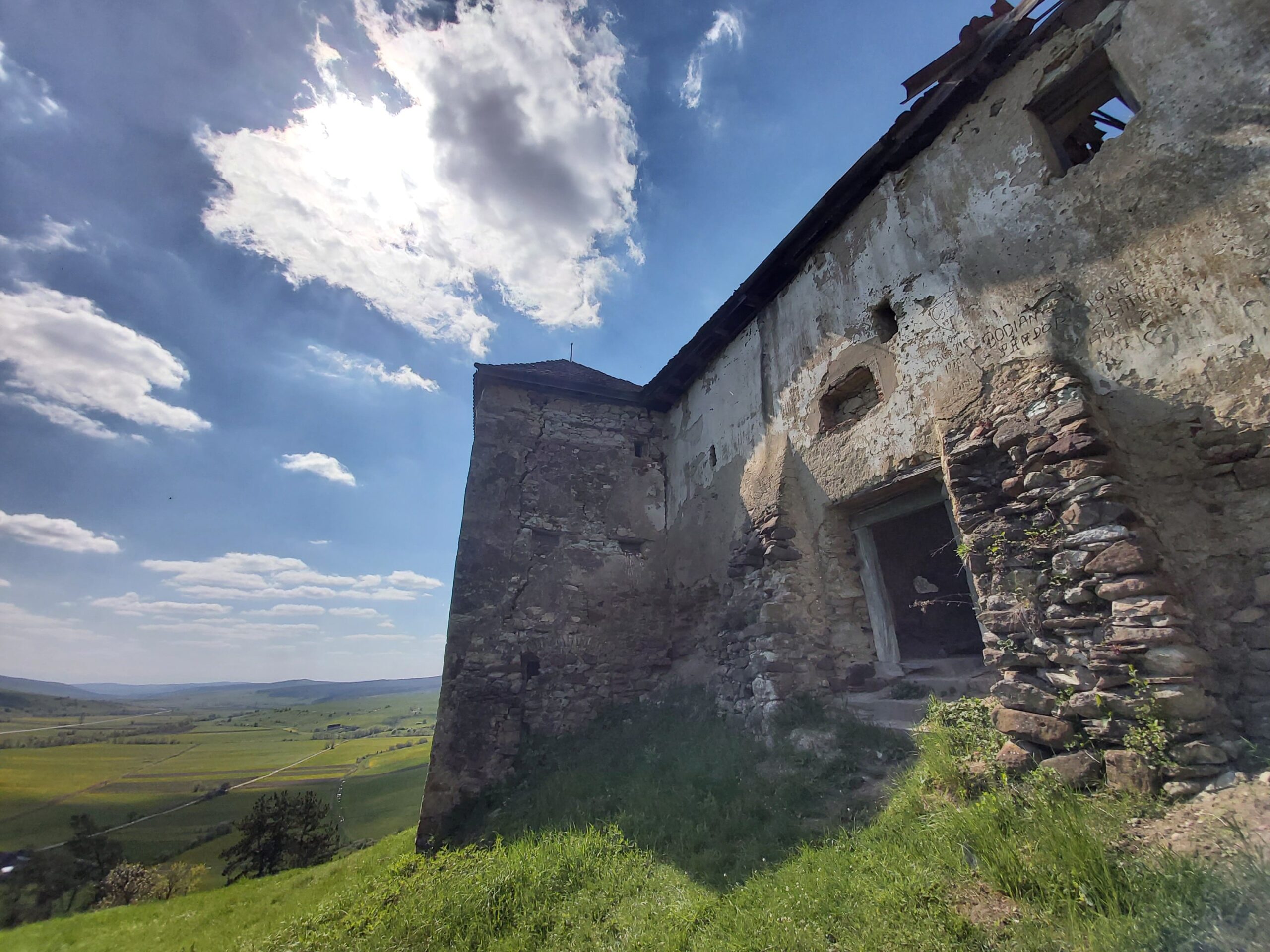 Cetatea taraneasca Jimbor Brasov Transylvania in Ruins