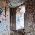 Castelul Nalaczy-Fay din Nalatvad Hunedoara Transylvania in Ruins