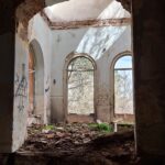 Castelul Nalaczy-Fay din Nalatvad Hunedoara Transylvania in Ruins