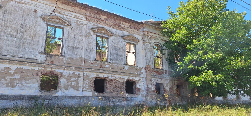 Conacul Atanasievici din Valeapai, Caras-Severin, Transylvania in Ruins